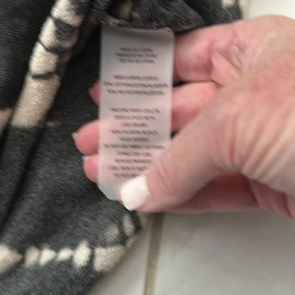 SAGe Black and Cream Tie-Dye Women's Top - Picture 3 of 3